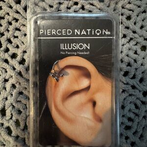 🌟3/$20 Eligible! NWT Pierced Nation Illusion No-Piercing Butterly Ear Cuff